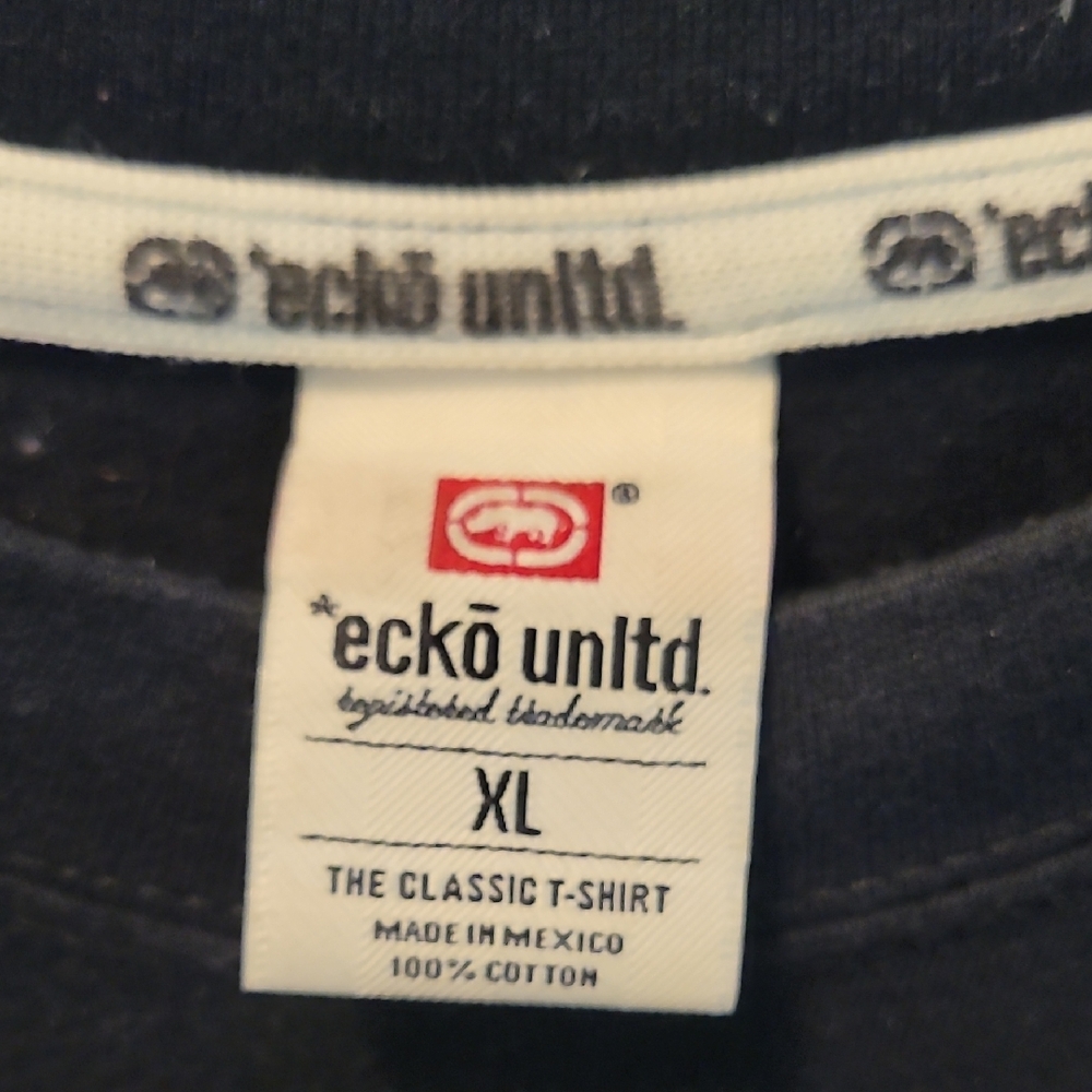 Y2K Ecko Unltd. Black Tee with Red Logo Tag - Picture 4 of 6